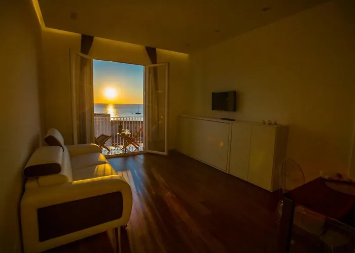 Charme E Chic شقة *