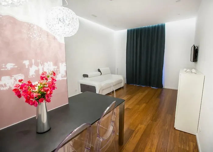 Charme E Chic شقة *